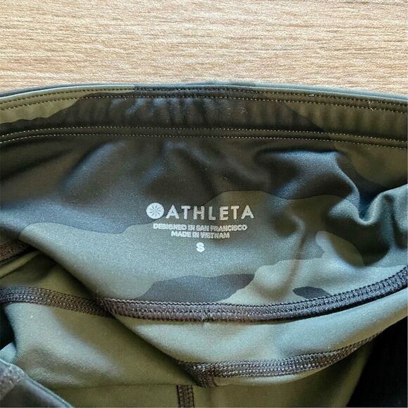 Athleta Women's Camo Contender 7/8 Leggings Green Size S Fitness - Picture 4 of 5